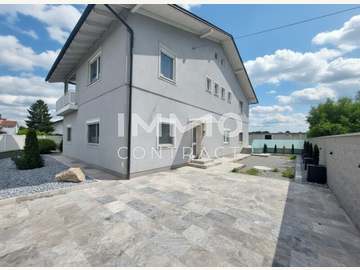Mehrfamilienhaus in Wels