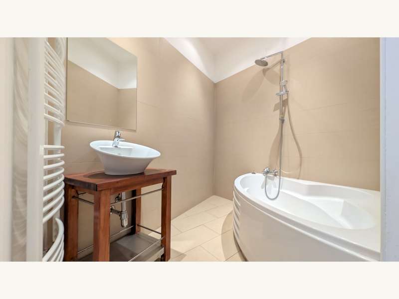 Badezimmer - Bild 6 von 8 Eigentumswohnung in 1050 - 6