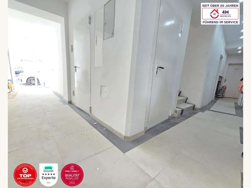 Stiegenflur - Bild 8 von 12 Eigentumswohnung in 1170 - 8