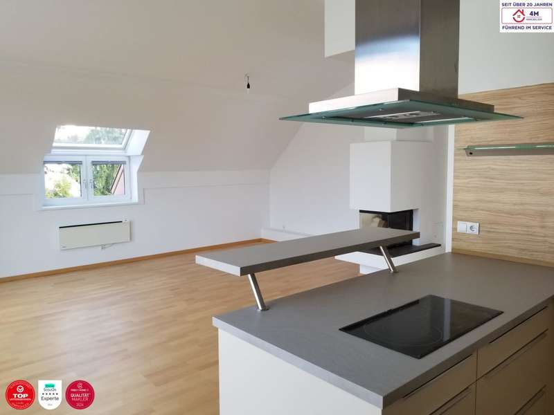 Dachgeschosswohnung in 3400  - 8