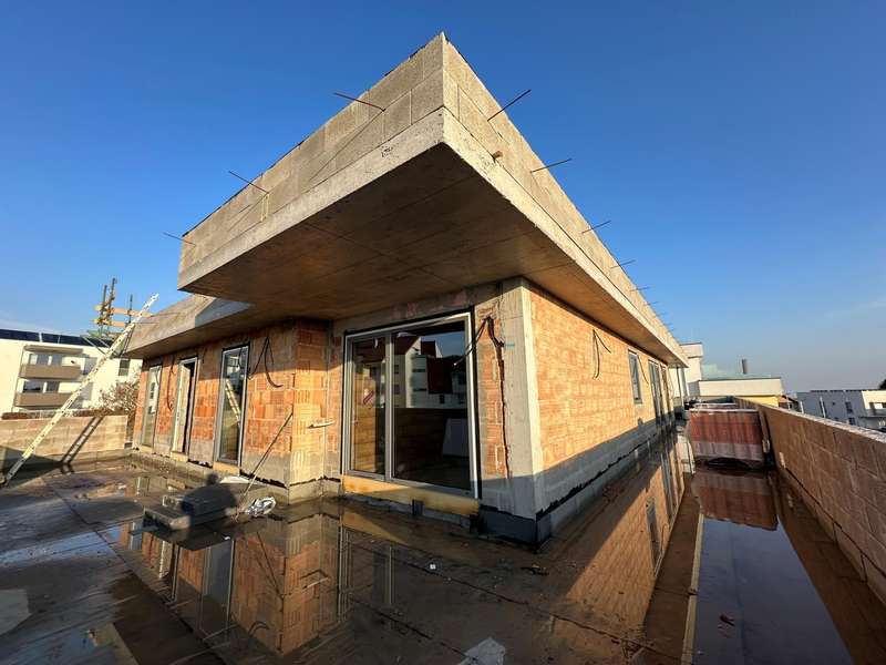 Dachgeschosswohnung in 4040  - 2