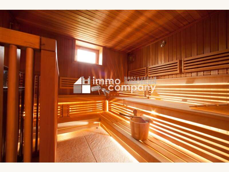 Hotel in 8224  - 3