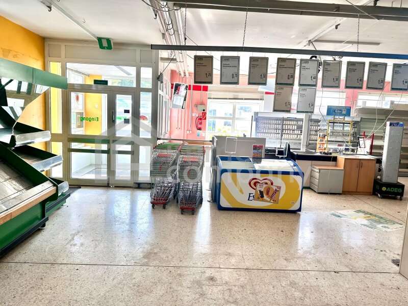 Haupteingang - Bild 6 von 11 Einzelhandel in 3420 - 6