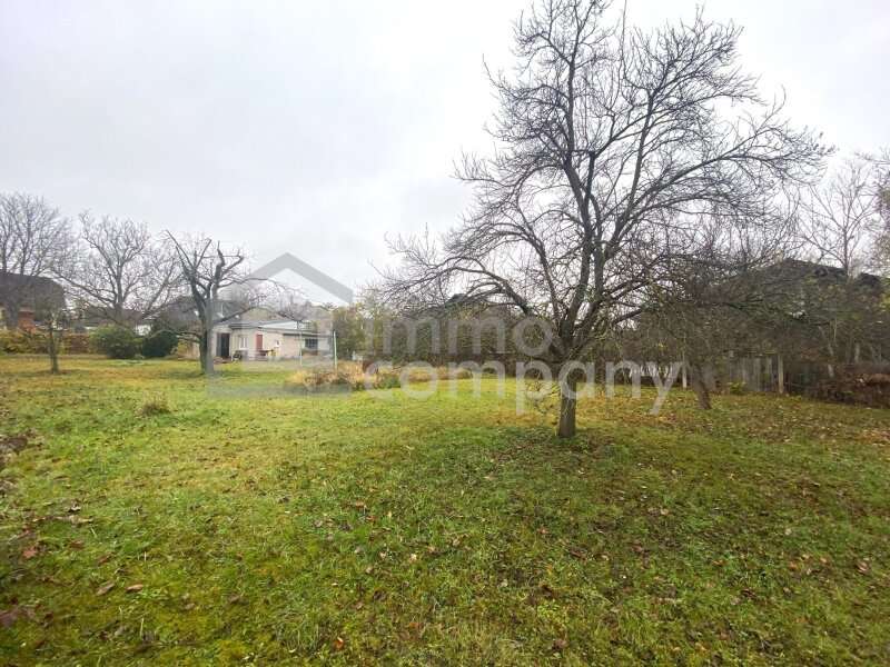 Grundstück in 2500  - 3