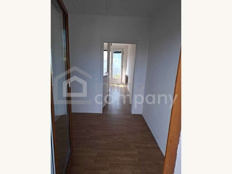 Verbindungsgang original - Bild 9 von 21 Einfamilienhaus in 7122 - 9