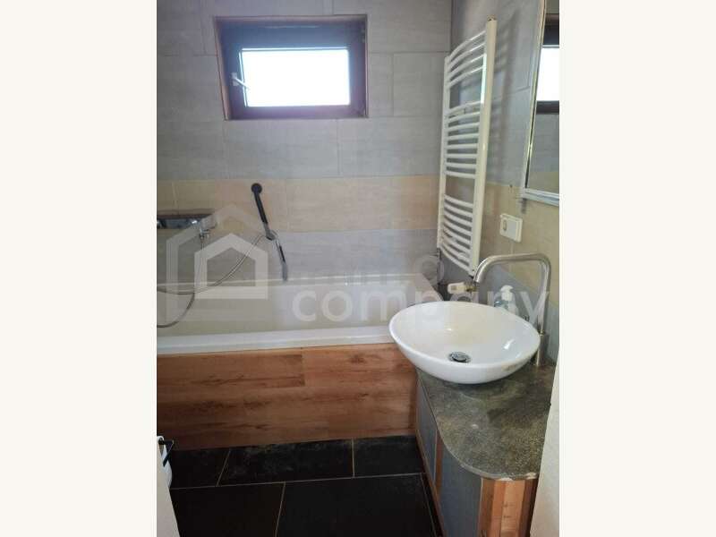 Badezimmer original - Bild 15 von 21 Einfamilienhaus in 7122 - 15