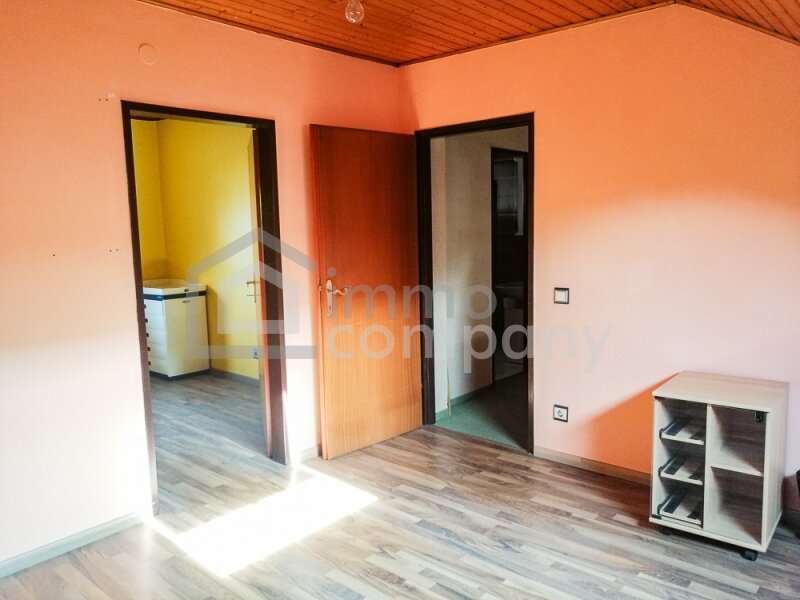 Mehrfamilienhaus in 7093  - 6