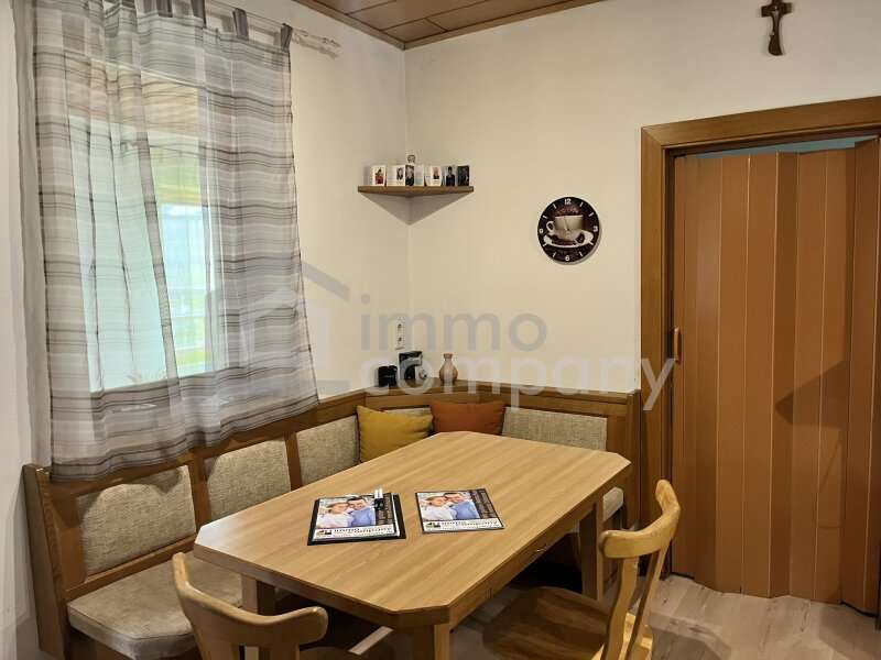 Wohnzimmer - Bild 2 von 9 Bungalow in 2803 - 2