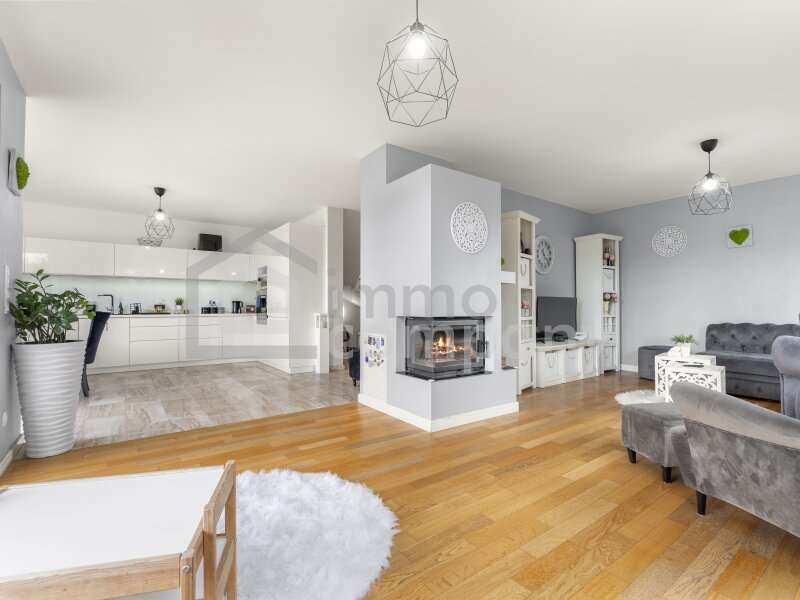 Wohnzimmer 1 - Bild 3 von 27 Haus in 2452 - 3
