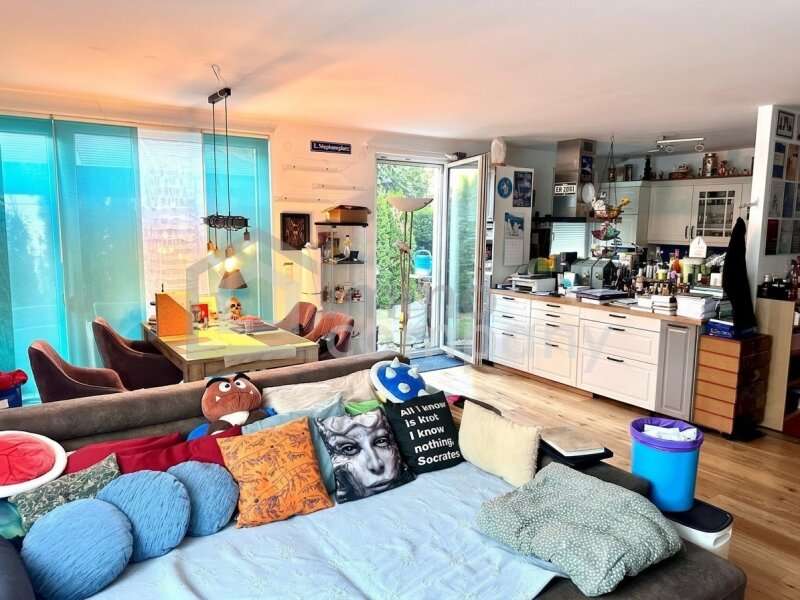 Wohnzimmer u. Küche - Bild 3 von 11 Doppelhaushälfte in 1230 - 3