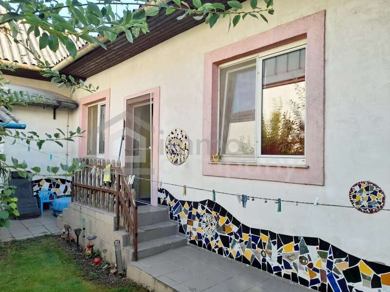uneinsehbarer Innenhof - Bild 2 von 16 Haus in 7122 - 2