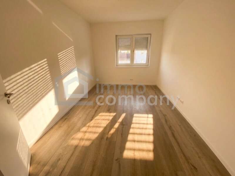 Zimmer 3 OG - Bild 10 von 16 Einfamilienhaus in 2241 - 10