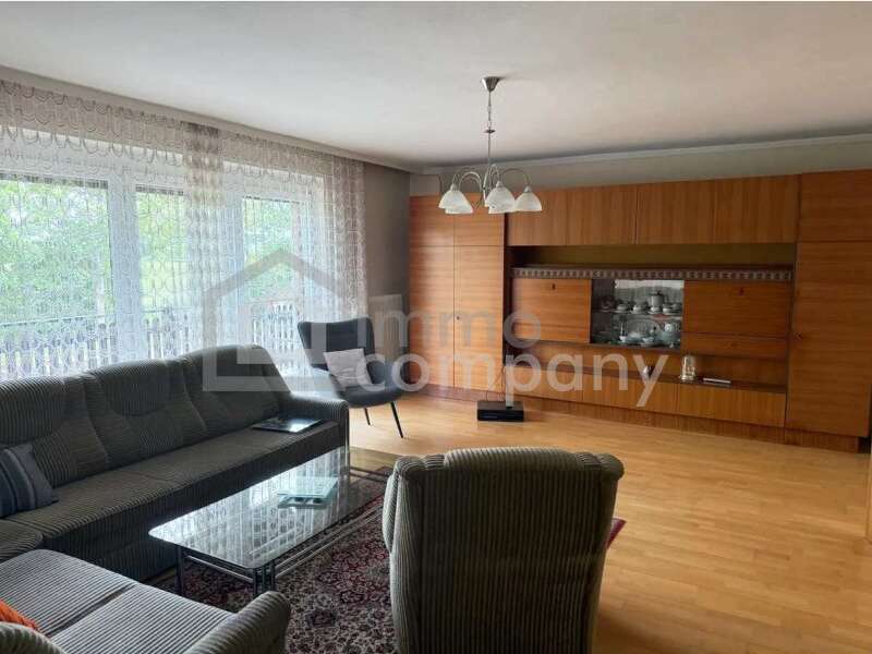 Wohnzimmer - Bild 7 von 18 Haus in 7122 - 7