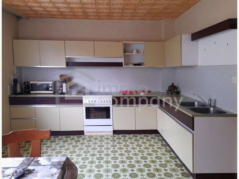 geräumige Wohnküche - Bild 8 von 18 Haus in 7122 - 8
