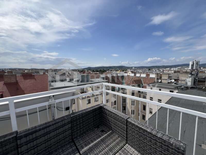 Wien Terrassenwohnung - Bild 1 von 5 Terrassenwohnung in 1150 - 1