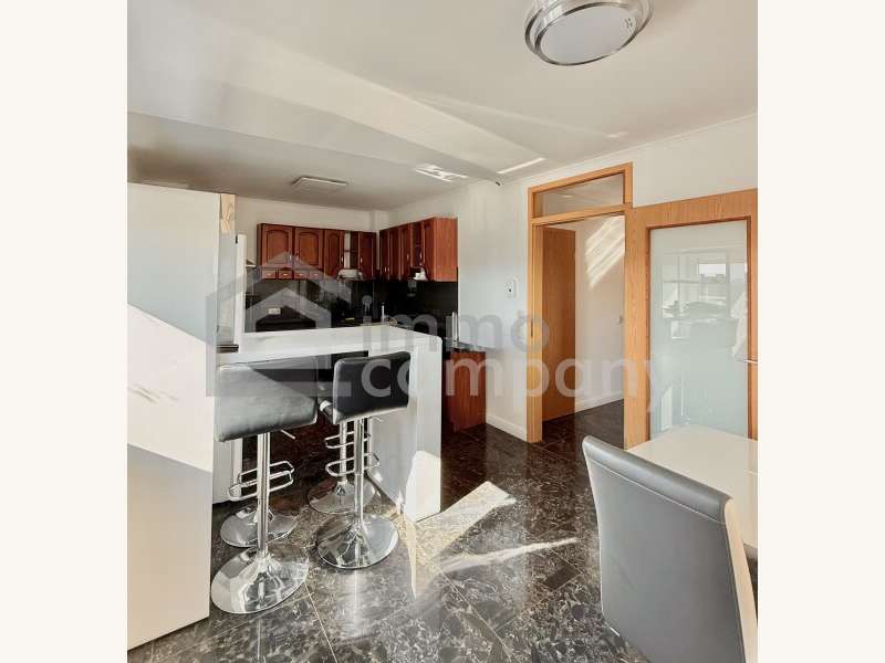 Eigentumswohnung in 2700  - 5