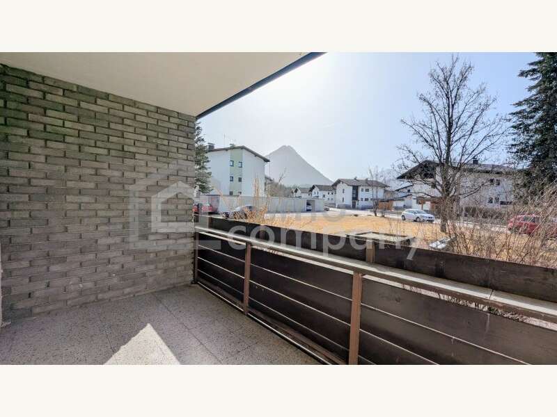Loggia mit Südwestausrichtung - Bild 12 von 19 Eigentumswohnung in 6600 - 12
