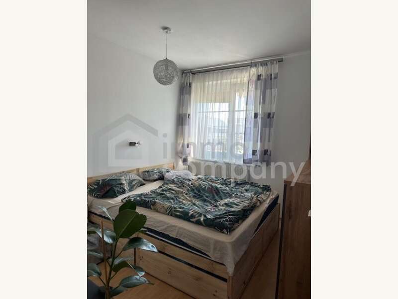 Wiener Neustadt Dachgeschosswohnung - Bild 4 von 6 Dachgeschosswohnung in 2700 - 4