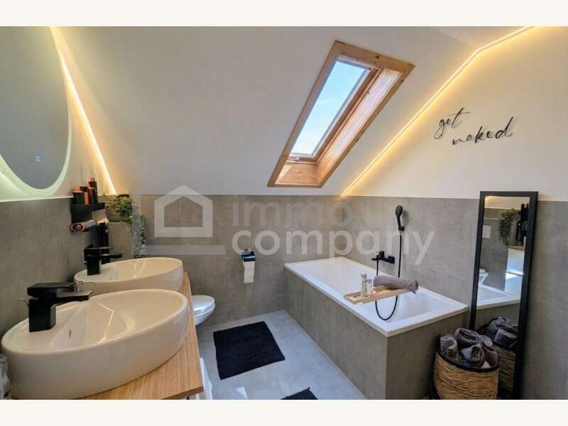 Badezimmer - Bild 5 von 23 Dachgeschosswohnung in 6773 - 5