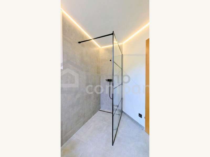 Dusche - Dachgeschosswohnung Vandans - Bild 7 von 23 Dachgeschosswohnung in 6773 - 7