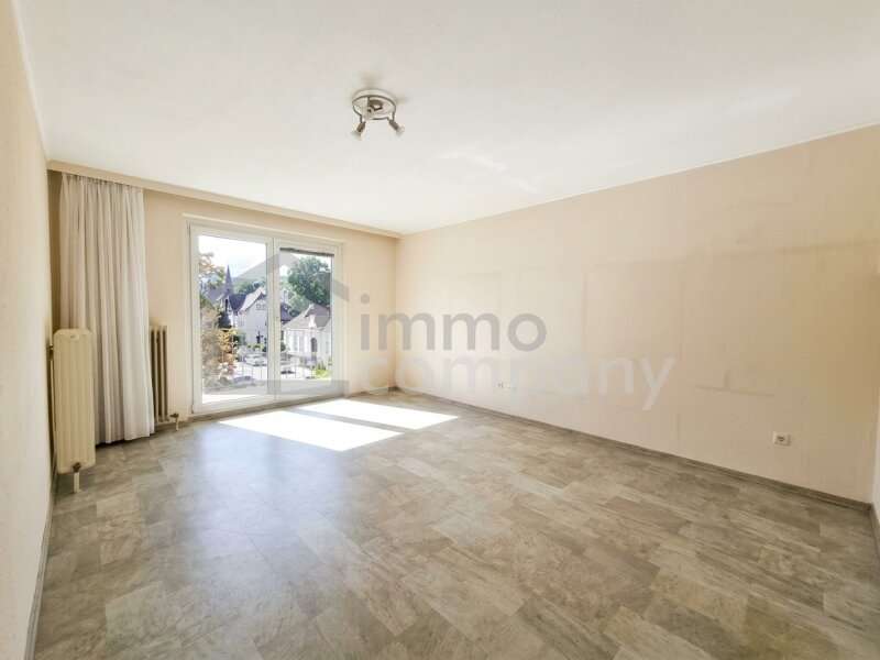 Wohnzimmer - Bild 1 von 7 Eigentumswohnung in 2500 - 1