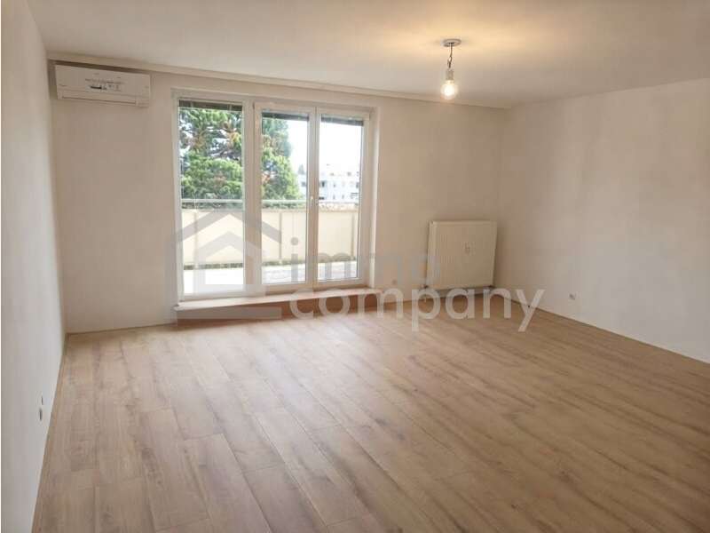 Dachgeschosswohnung in 2500  - 1
