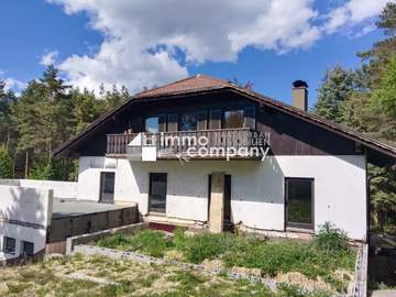 Mehrfamilienhaus in Hollenthon