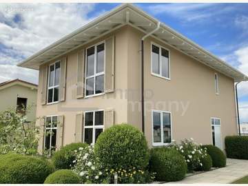 Villa in Hainburg an der Donau