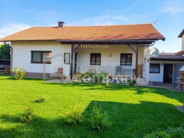 Bungalow in Theresienfeld