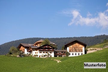 Wohn und Geschäftshaus in Aigen