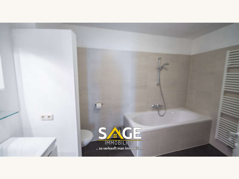 Badezimmer - Bild 12 von 14 Renditeobjekt in 5640 - 12