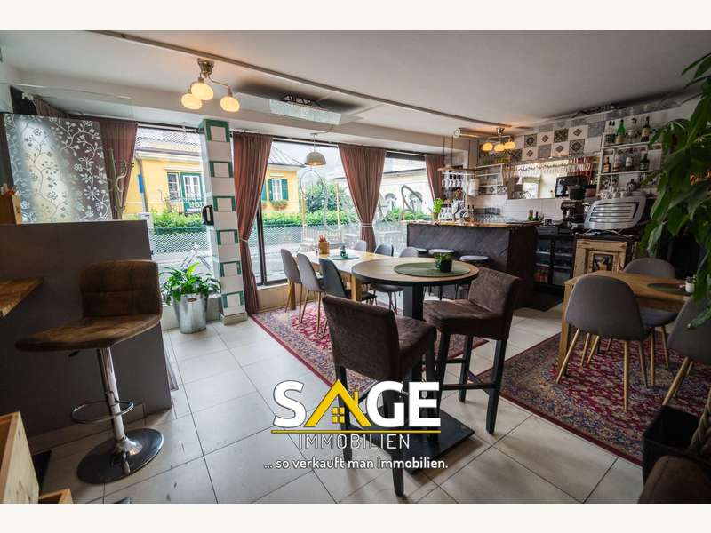 Restaurant in 5640  - 2
