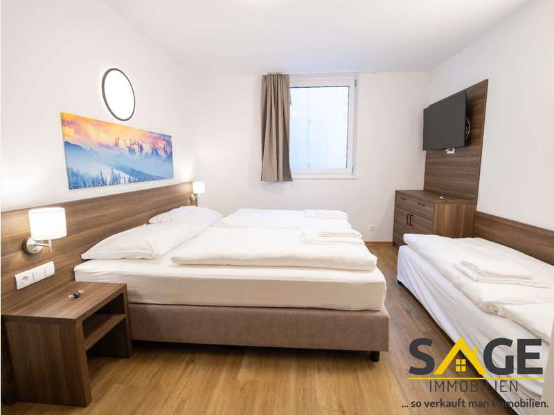 Schlafzimmer 1 - Bild 5 von 21 Eigentumswohnung in 6391 - 5