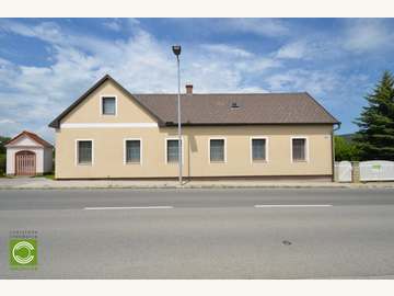 Zweifamilienhaus in Großau