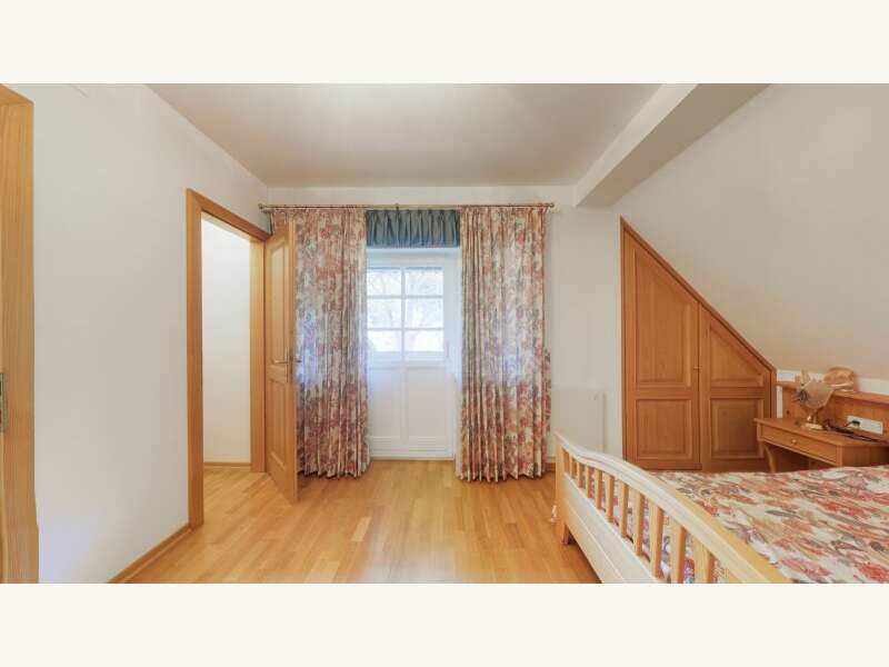 Haus in 8131  - 8
