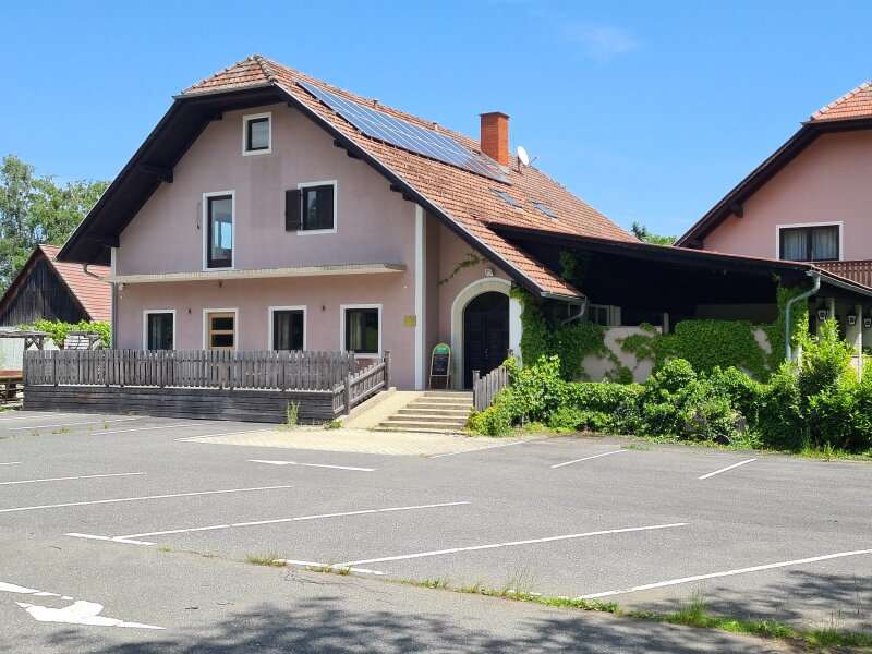 Mehrfamilienhaus in 8463  - 2