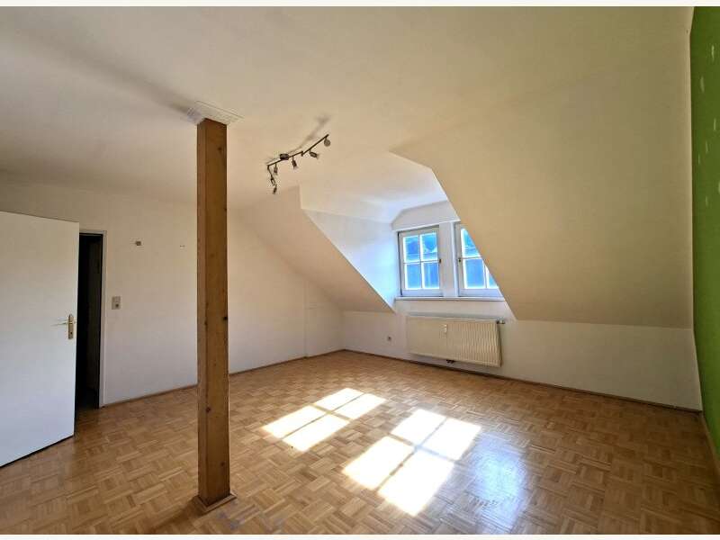 Rottenmann Dachgeschosswohnung - Bild 6 von 12 Dachgeschosswohnung in 8786 - 6