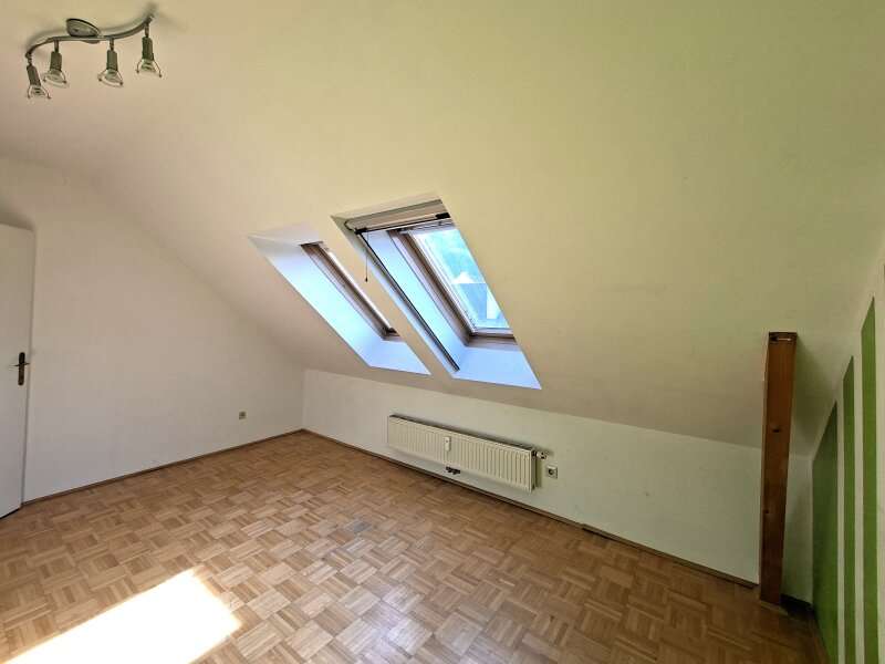 Rottenmann Dachgeschosswohnung - Bild 9 von 12 Dachgeschosswohnung in 8786 - 9