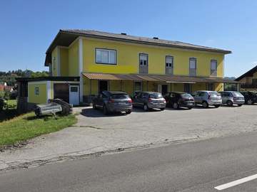 Mehrfamilienhaus in Schloßberg