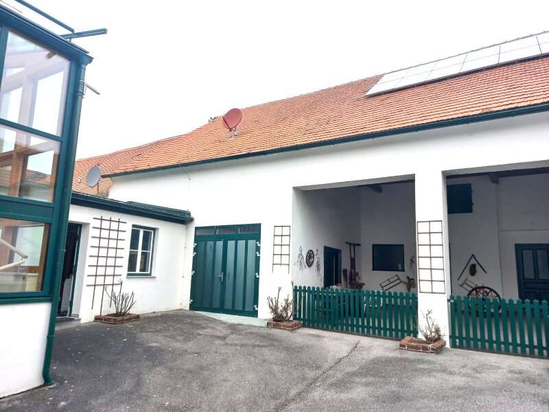 Mehrfamilienhaus in 3741  - 3